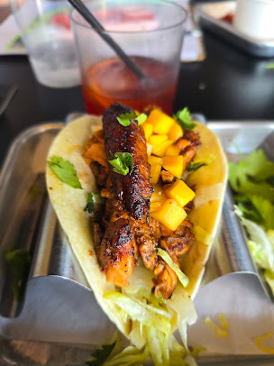 Photo Guac Taco Studio Bar - 10