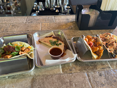 Photo Guac Taco Studio Bar - 15