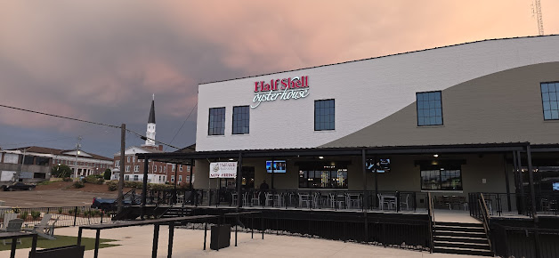 Photo Half Shell Oyster House - 10