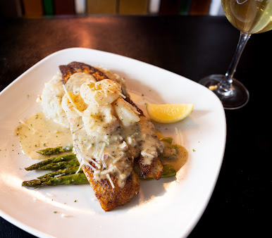 Photo Half Shell Oyster House - 24
