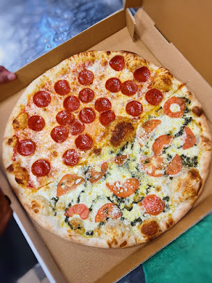 Photo Halftime King Of Pizza - 19