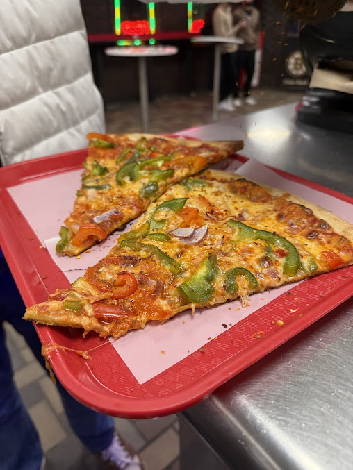 Photo Halftime King Of Pizza - 22