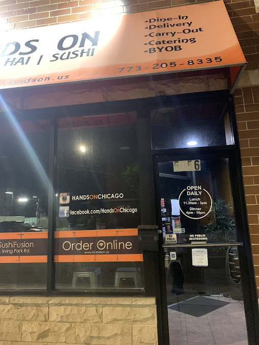 Photo Hands On Thai Sushi Irving Park Rd - 20