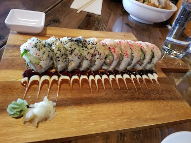 Photo Hands On Thai Sushi Irving Park Rd - 27