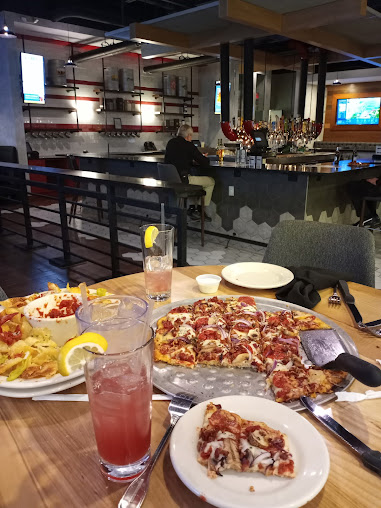 Photo Hangar 58 Sports Bar And Grill - 21