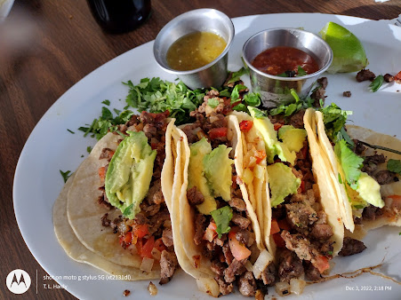 Photo Happy Burrito Mexican Restaurant - 3