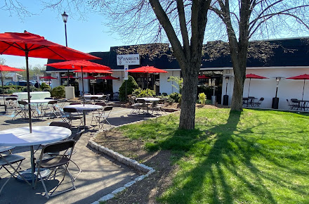 Photo Harlees Tap And Grille - 3