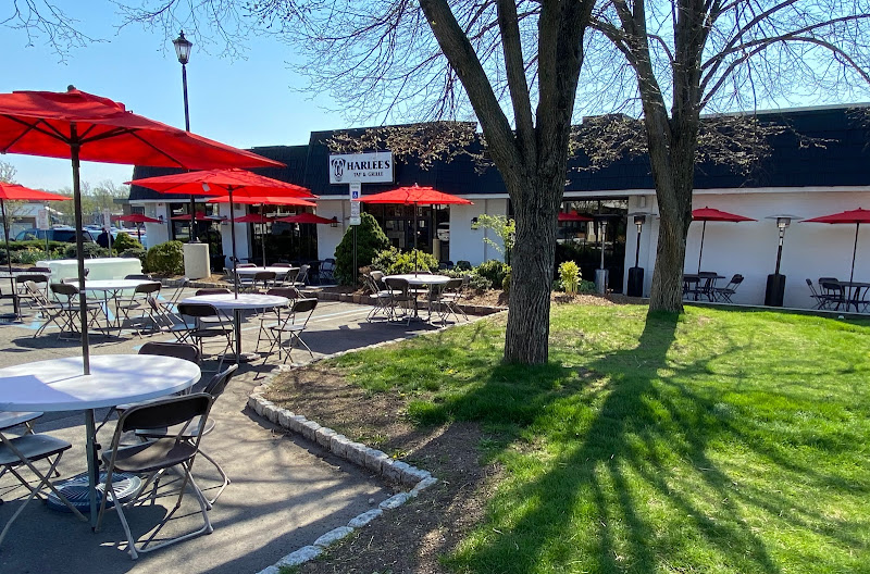 Harlees Tap And Grille