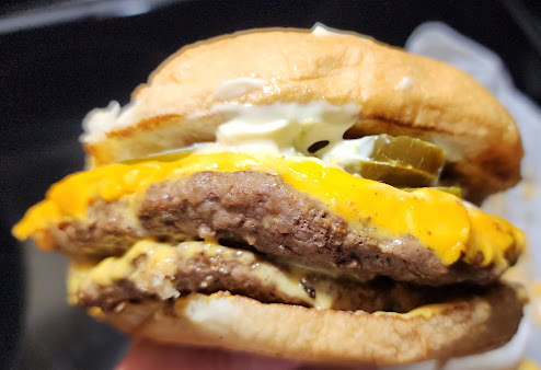 Photo Hefners Frozen Custard Jumbo Burgers - 7