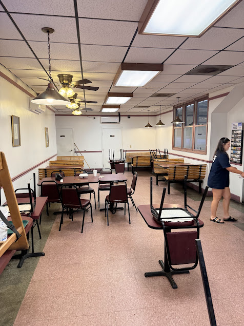 Photo Home Plate Restaurant - 19