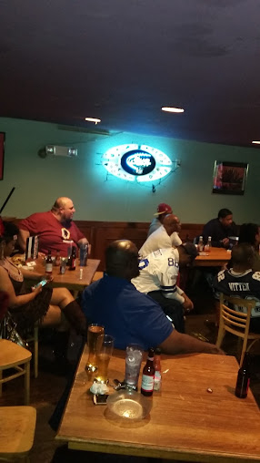 Photo Hoops Grill Sports Bar - 20