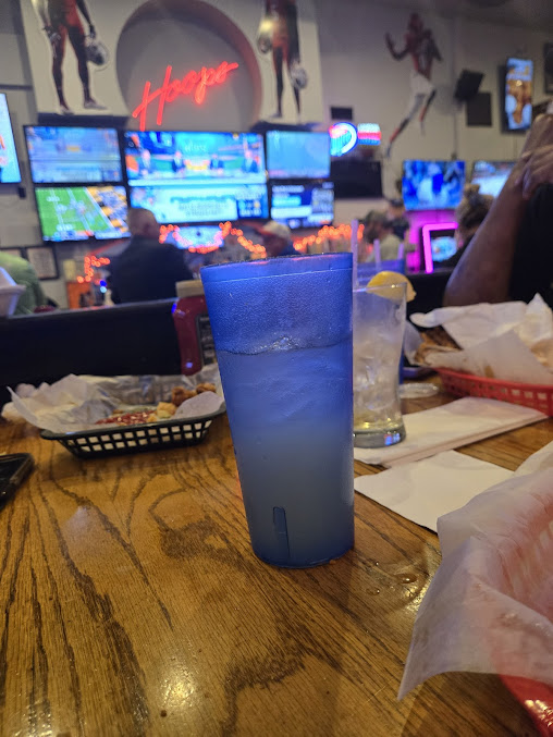Photo Hoops Grill Sports Bar - 28