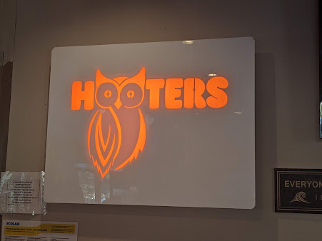 Photo Hooters Of Mission Valley - 11