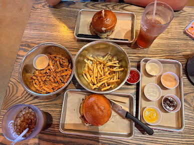 Photo Hopdoddy Burger Bar - 21