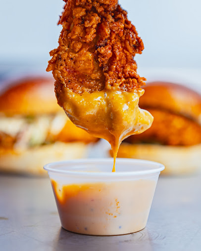 Photo Howlin Doms Hot Chicken - 15