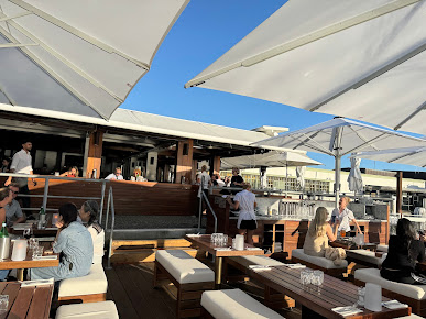 Photo Hugos Manly - 13