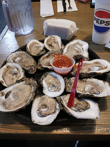 Photo Hunts Seafood Restaurant Oyster Bar - 8