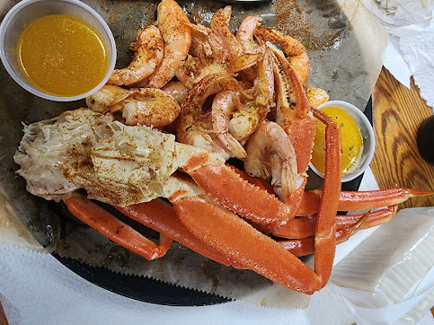 Photo Hunts Seafood Restaurant Oyster Bar - 9