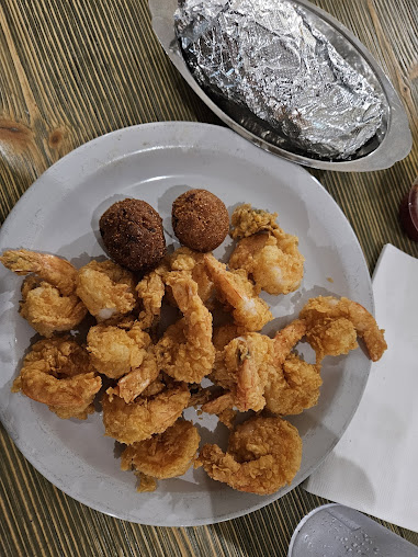 Photo Hunts Seafood Restaurant Oyster Bar - 15