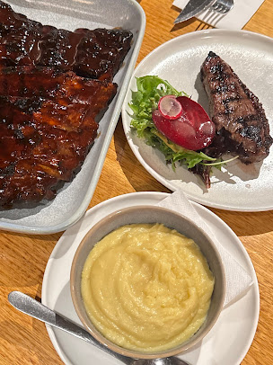 Photo Hurricane's Grill & Bar - 26