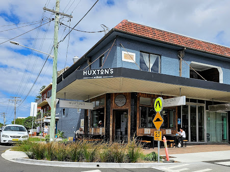 Photo Huxton's At Bronte - 11