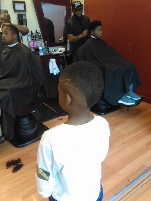 Photo Hyde Park Barber Studio - 5