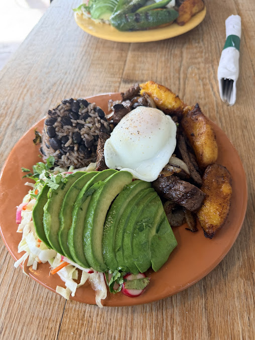 Photo Irazu Costa Rican Restaurant & Catering - 10
