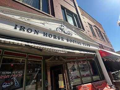 Photo Iron Horse Social Club - 3