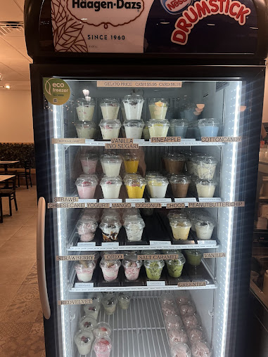 Photo Island Rolls N Bowls - 17