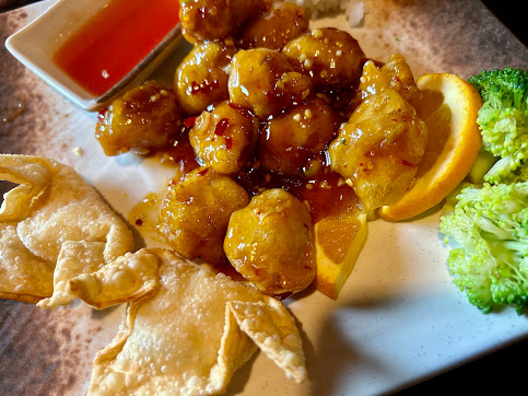 Photo Izumi Sushi Asian Fusion - 14