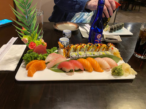 Photo Izumi Sushi Asian Fusion - 21