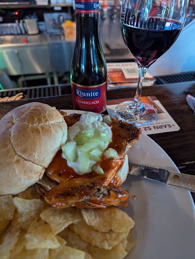 Photo Jake Hafner's Restaurant & Tavern - 22