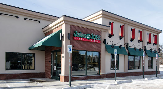 Photo Jake N Joes Sports Grille Woburn - 2