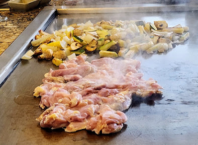 Photo Japanese Kitchen Steakhouse Teppanyaki Sushi - 8