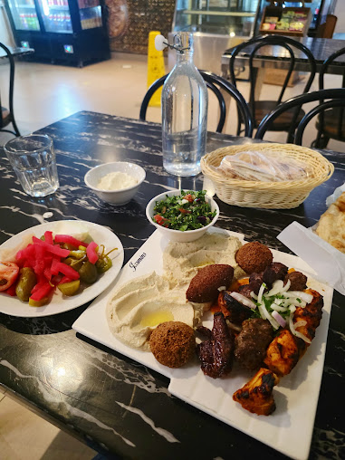 Photo Jasmin1 Lebanese - 22