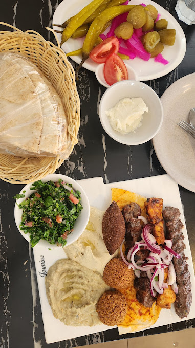 Photo Jasmin1 Lebanese - 23