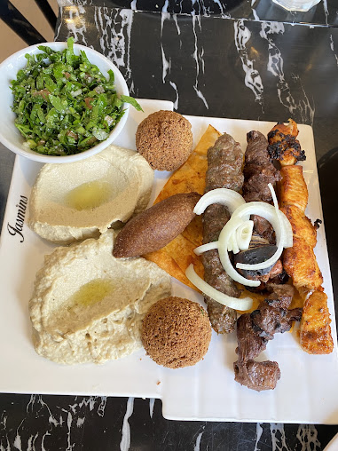 Photo Jasmin1 Lebanese - 24
