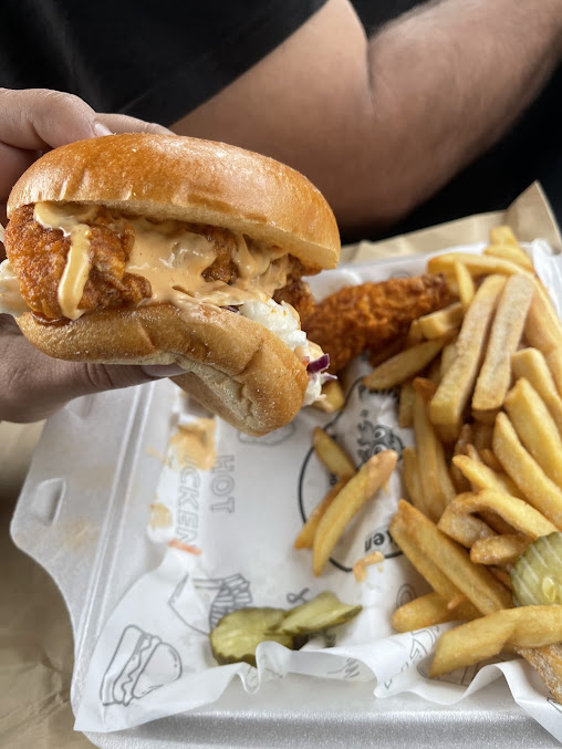 Photo Jaws Hot Chicken Seafood Palm Beach - 19