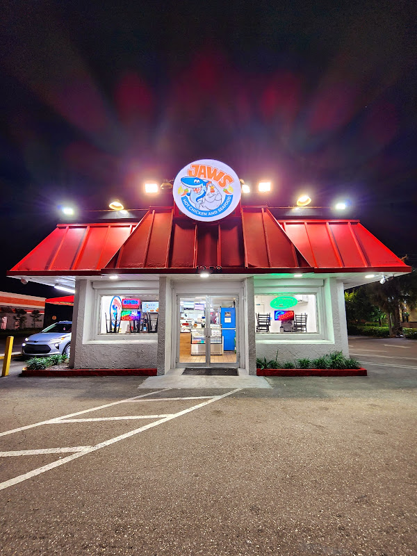 Jaws Hot Chicken Seafood Palm Beach