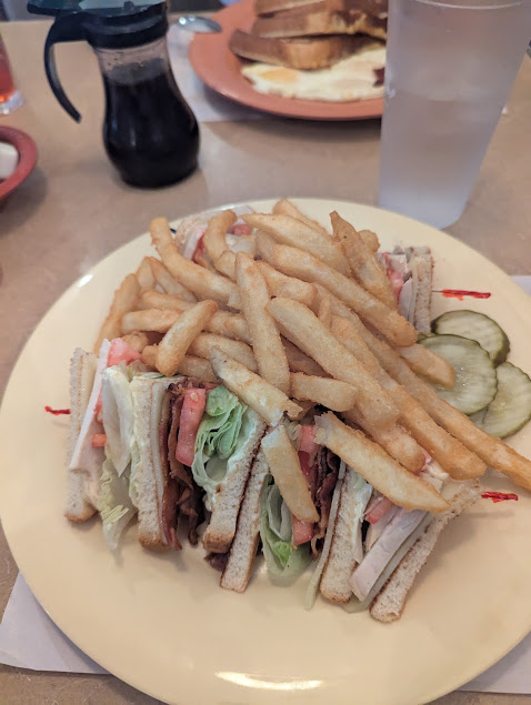 Photo Jedis Garden Family Restaurant - 18