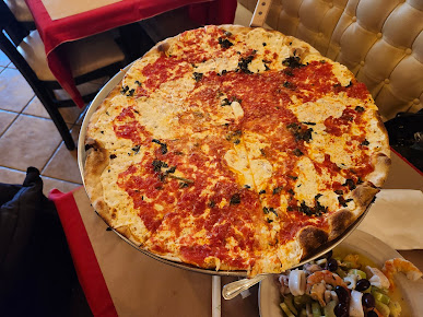 Photo Joe & Pat's Pizzeria & Restaurant - 19