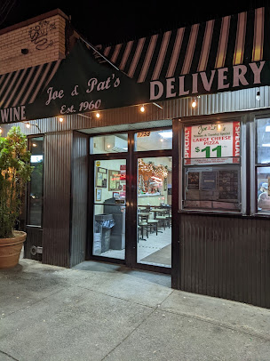 Photo Joe & Pat's Pizzeria & Restaurant - 29