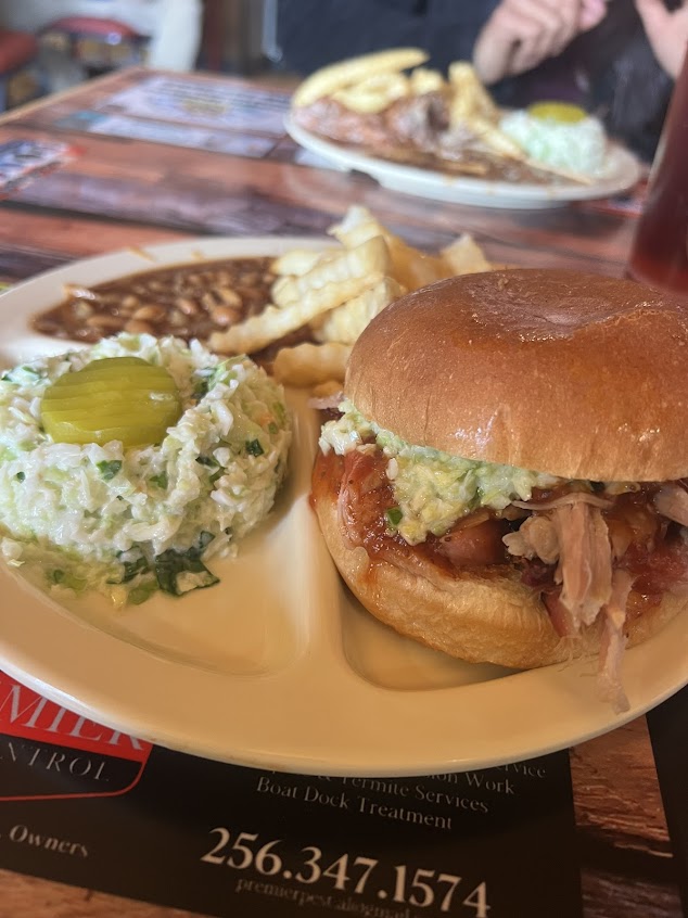 Photo Johnnys Bar B Q - 20
