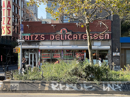 Photo Katz's Delicatessen - 12