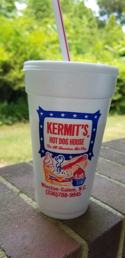 Photo Kermits Hot Dog House - 17
