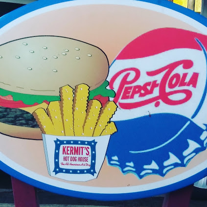 Photo Kermits Hot Dog House - 22
