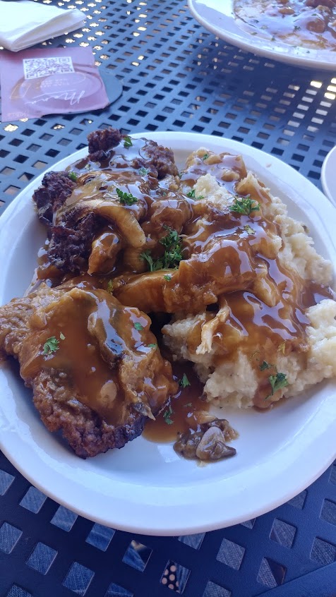 Photo Kikis Chicken And Waffles - 16