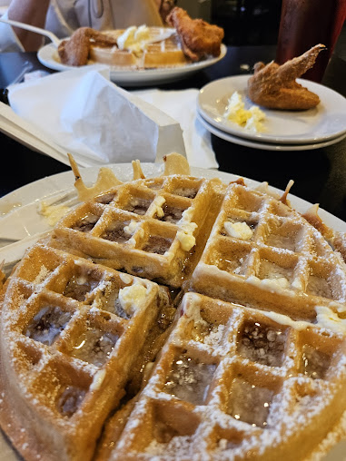 Photo Kikis Chicken And Waffles - 21