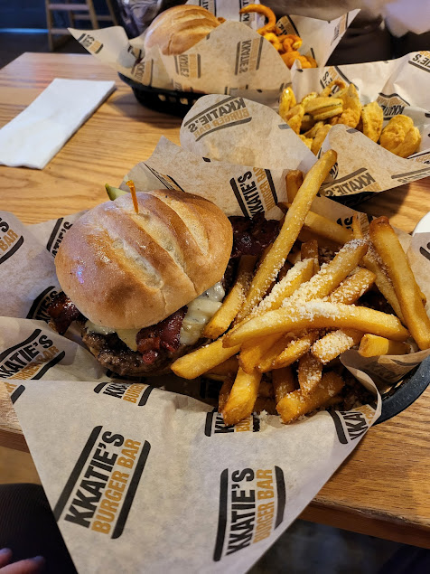 Photo Kkaties Burger Bar Hyannis - 13