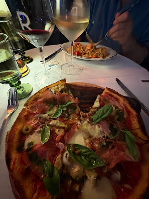 Photo La Riviera Restaurant & Bar - 16